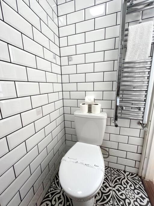 Flat 12, 10 St John'S Road Apartment Борнмът Екстериор снимка